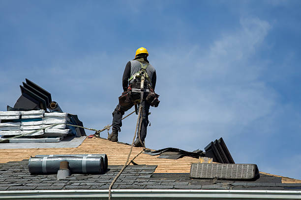 Professional Gutter Installation technician working in Oxbow, OR